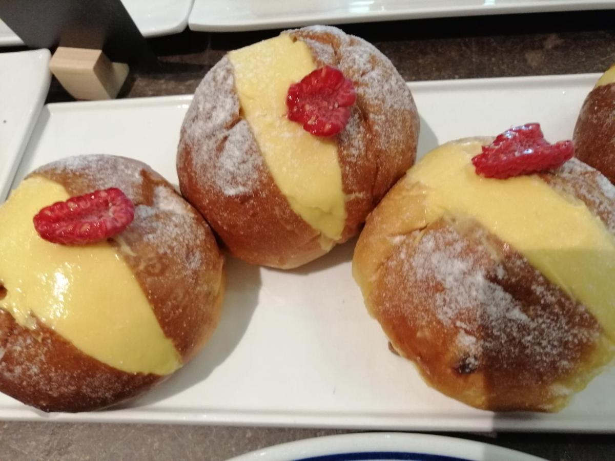 California Pastry Hotel แชร์เวีย ภายนอก รูปภาพ