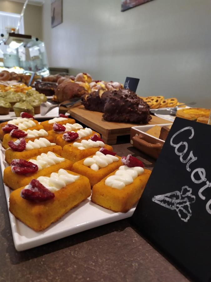 California Pastry Hotel แชร์เวีย ภายนอก รูปภาพ