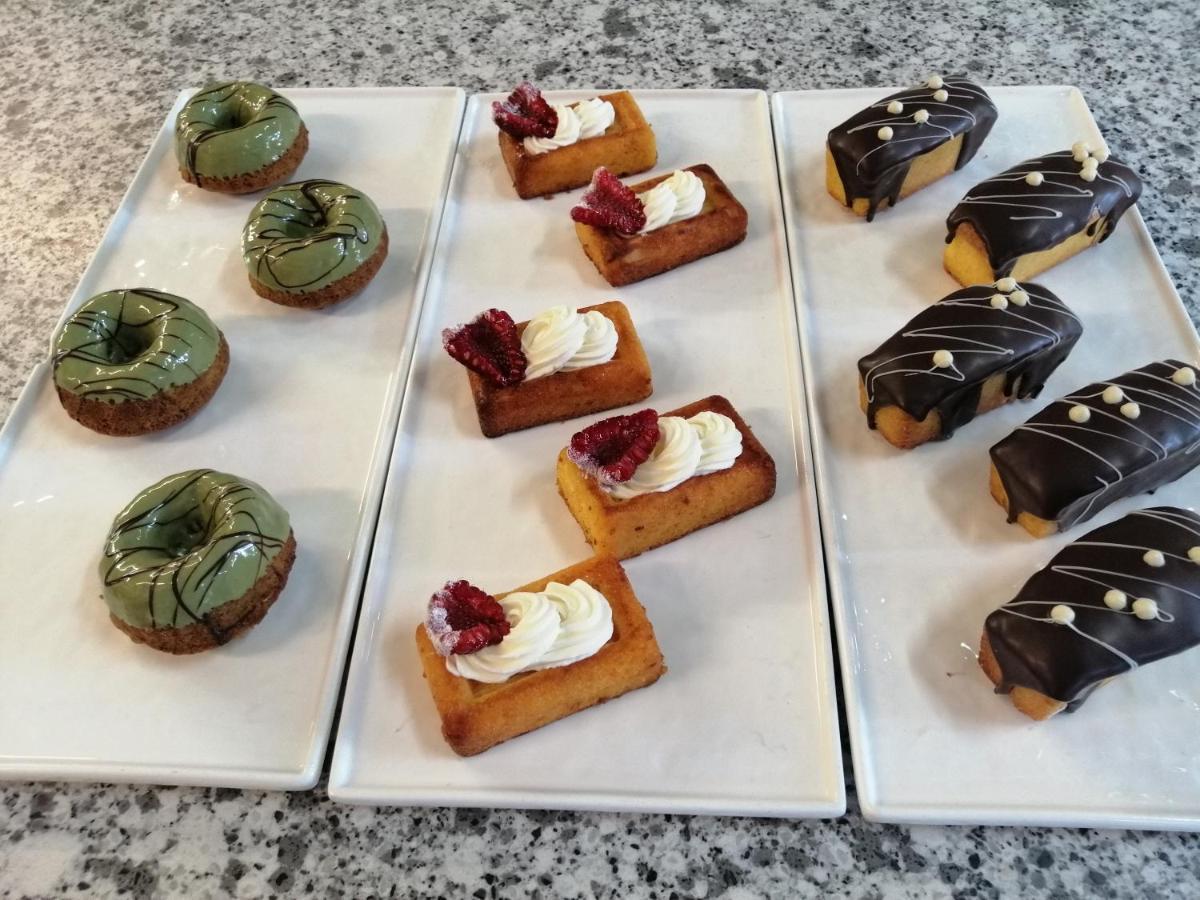 California Pastry Hotel แชร์เวีย ภายนอก รูปภาพ